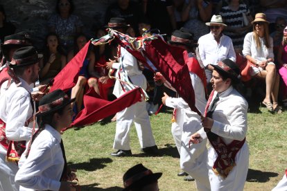 Las mejores imágenes de las danzas de Peranzanes y Chano en la Romería de Trascastro