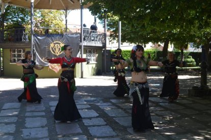 Bailes del mundo en el Festival Art Aerorap