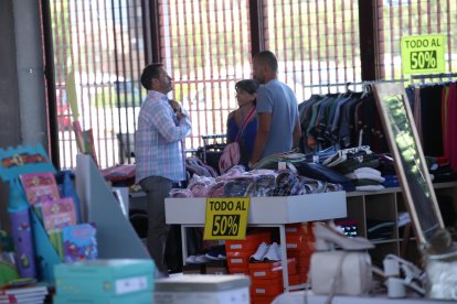 Los comerciantes se han instalado en el Museo del Ferrocarril