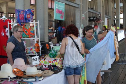 Los comerciantes se han instalado en el Museo del Ferrocarril