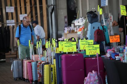 Los comerciantes se han instalado en el Museo del Ferrocarril