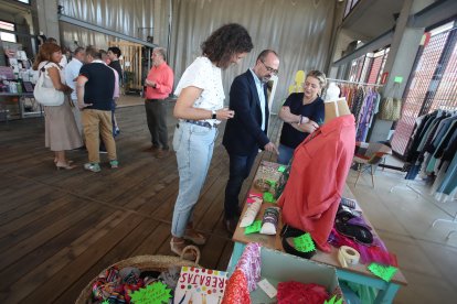 Los comerciantes se han instalado en el Museo del Ferrocarril