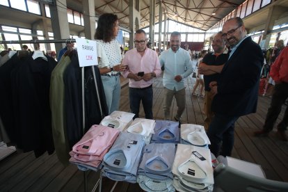 Los comerciantes se han instalado en el Museo del Ferrocarril