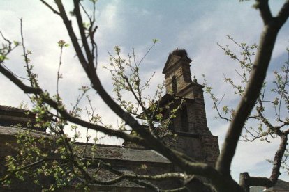 Vista de la iglesia de Quintana del Castillo.