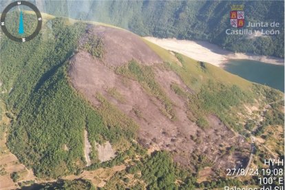 El incendio de Matalavilla, a última hora del martes.