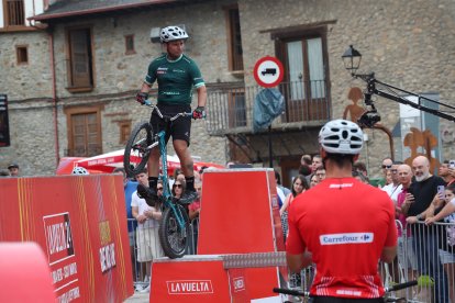 Decimocuarta etapa de la vuelta ciclista con un recorrido de media montaña entre Villafranca del Bierzo y Villablino.