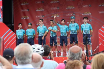 Decimocuarta etapa de la vuelta ciclista con un recorrido de media montaña entre Villafranca del Bierzo y Villablino.