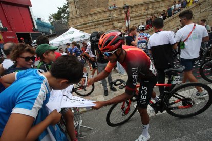 Decimocuarta etapa de la vuelta ciclista con un recorrido de media montaña entre Villafranca del Bierzo y Villablino.