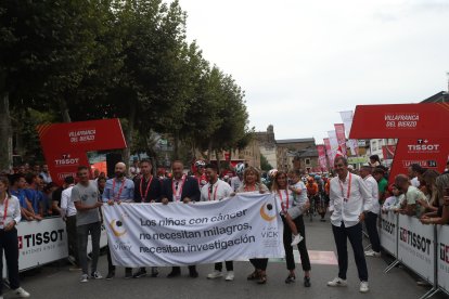 Decimocuarta etapa de la vuelta ciclista con un recorrido de media montaña entre Villafranca del Bierzo y Villablino.