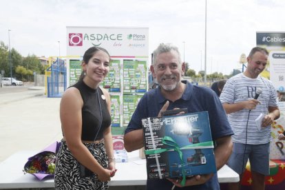 Entrega de premios del torneo benéfico de golf de Aspace León