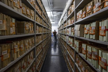 Imagen de documentos que componen el Archivo Histórico de la Armada "Juan Sebastián de Elcano" inaugurado por la ministra Margarita Robles en Madrid. EFE / Daniel González.