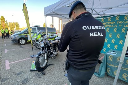 Una ruta motera celebra hoy los 65 años de la de la Unidad de Motos de la Guardia Civil