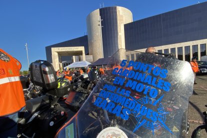 Una ruta motera celebra hoy los 65 años de la de la Unidad de Motos de la Guardia Civil.