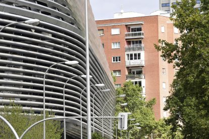 Vista del estadio Santiago Bernabeu en Madrid. El Real Madrid ha hecho oficial la suspensión provisional durante 2024 de los conciertos en el estadio Santiago Bernabéu, que ha reprogramado para el próximo año para verificar el 