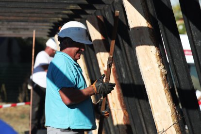 Una decena de parejas y numeroso público dio forma al certamen.