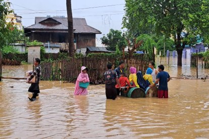 Fotografía realizada por Claudia, una turista española atrapada en las inundaciones en Birmania. Con internet muy limitado y poca información, una familia española se vio sorprendida por las graves inundaciones en Birmania (Myanmar), donde han muerto al menos 113 personas en la última semana, aunque finalmente pudieron salir de las zonas anegadas y ya se encuentran a salvo. EFE/ Claudia SOLO USO EDITORIAL/SOLO DISPONIBLE PARA ILUSTRAR LA NOTICIA QUE ACOMPAÑA (CRÉDITO OBLIGATORIO)