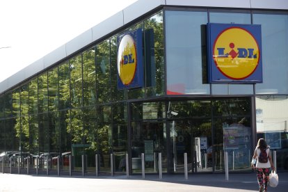 Imagen de archivo de un supermercado Lidl. EFE/Chema Moya