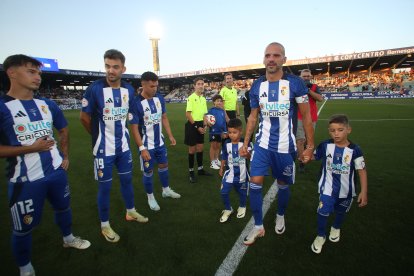 Imagen del partido homenaje al jugador blanquiazul.