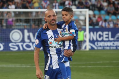 Imagen del partido homenaje al jugador blanquiazul.