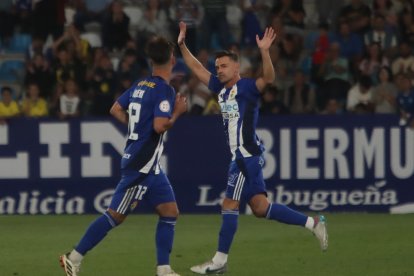 Imagen del partido homenaje al jugador blanquiazul.