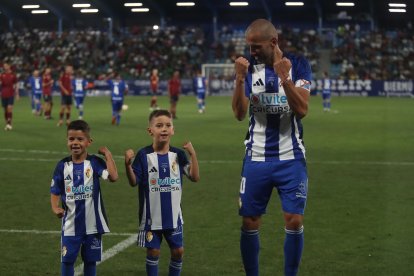 Imagen del partido homenaje al jugador blanquiazul.