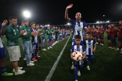 Imagen del partido homenaje al jugador blanquiazul.