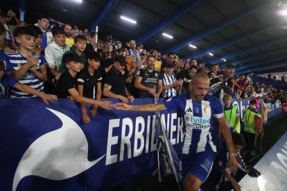 Imagen del partido homenaje al jugador blanquiazul.