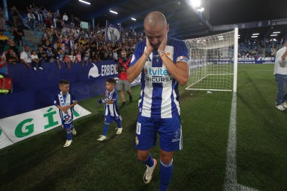 Imagen del partido homenaje al jugador blanquiazul.