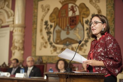 Foto de archivo de la poetisa orensana Chus Pato en su discurso de ingreso como académica numeraria en la Real Academia Galega (RAG). EFE/Brais Lorenzo