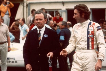 Joseph ‘Jo’ Siffert junto al mismísimo Ferry Porsche durante una carrera en Le Mans.