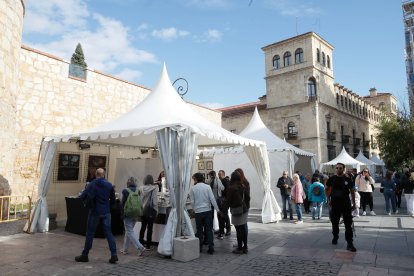 La cita se inauguró este jueves