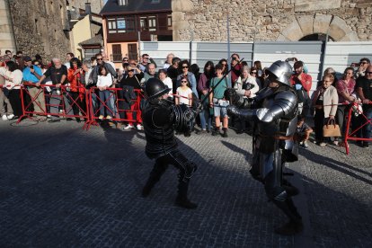 Las mejores fotos de la recreación del asalto irmandiño al Castillo de Ponferrada.