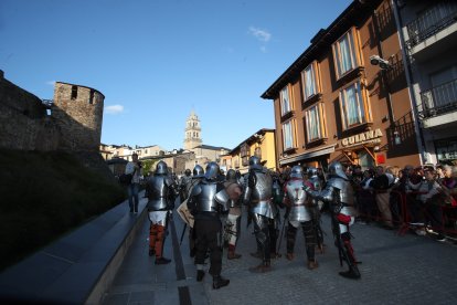 Las mejores fotos de la recreación del asalto irmandiño al Castillo de Ponferrada.