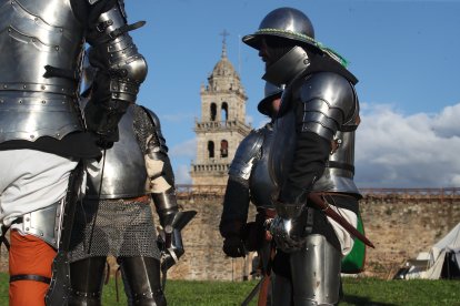 Las mejores fotos de la recreación del asalto irmandiño al Castillo de Ponferrada.