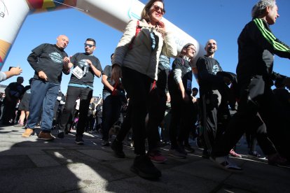 La marcha impulsada por AFA Bierzo partió de la plaza del Ayuntamiento de Ponferrada.