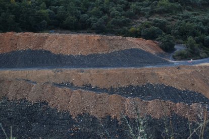 Las cicatrices del carbón en los montes del Bierzo Alto