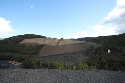 Las cicatrices del carbón en los montes del Bierzo Alto