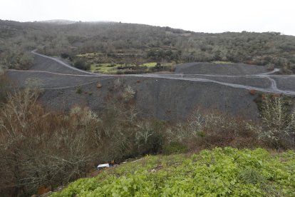 Las cicatrices del carbón en los montes del Bierzo Alto