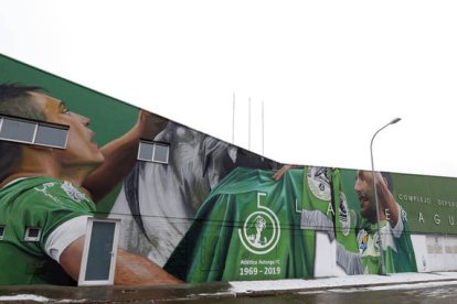 Fachada del estadio de La Eragudina donde disputa sus partidos como local el Atlético Astoirga.