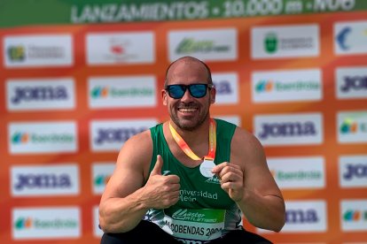 Rubén Fernández Montiel, ha logrado la medalla de plata en el Campeonato de España de Pentatlón de Lanzamientos Máster