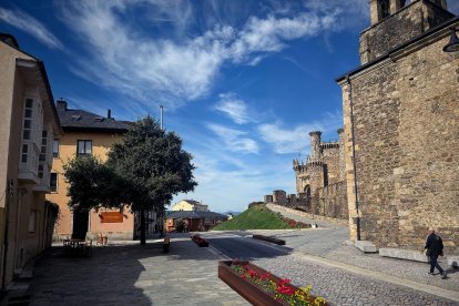 Así será la nueva avenida del Castillo tras la actuación, que se prologará en los próximos meses.