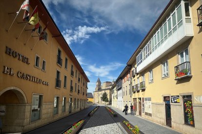 Así será la nueva avenida del Castillo tras la actuación, que se prologará en los próximos meses.