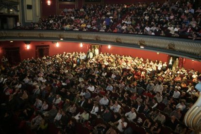 Interior del teatro Emperador.