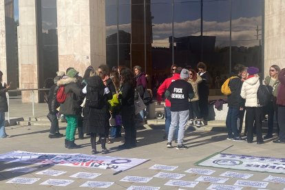 Manifestación en León contra la violencia machista.