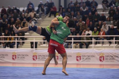 Corro Campeón de Campeones de lucha leonesa