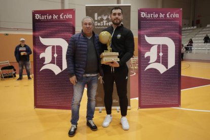 Corro Campeón de Campeones de lucha leonesa