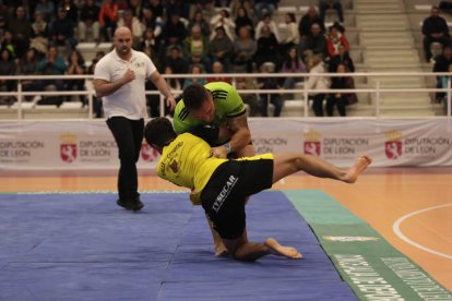 Corro Campeón de Campeones de lucha leonesa