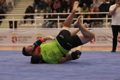 Corro Campeón de Campeones de lucha leonesa