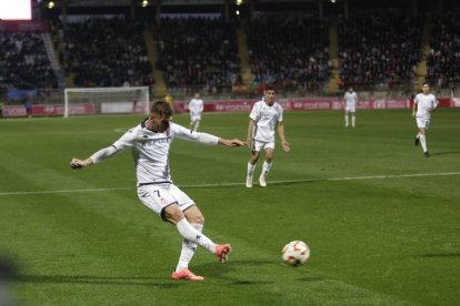 Imágenes del derbi Cultural Leonesa - Ponferradina.