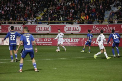 Imágenes del derbi Cultural Leonesa - Ponferradina.